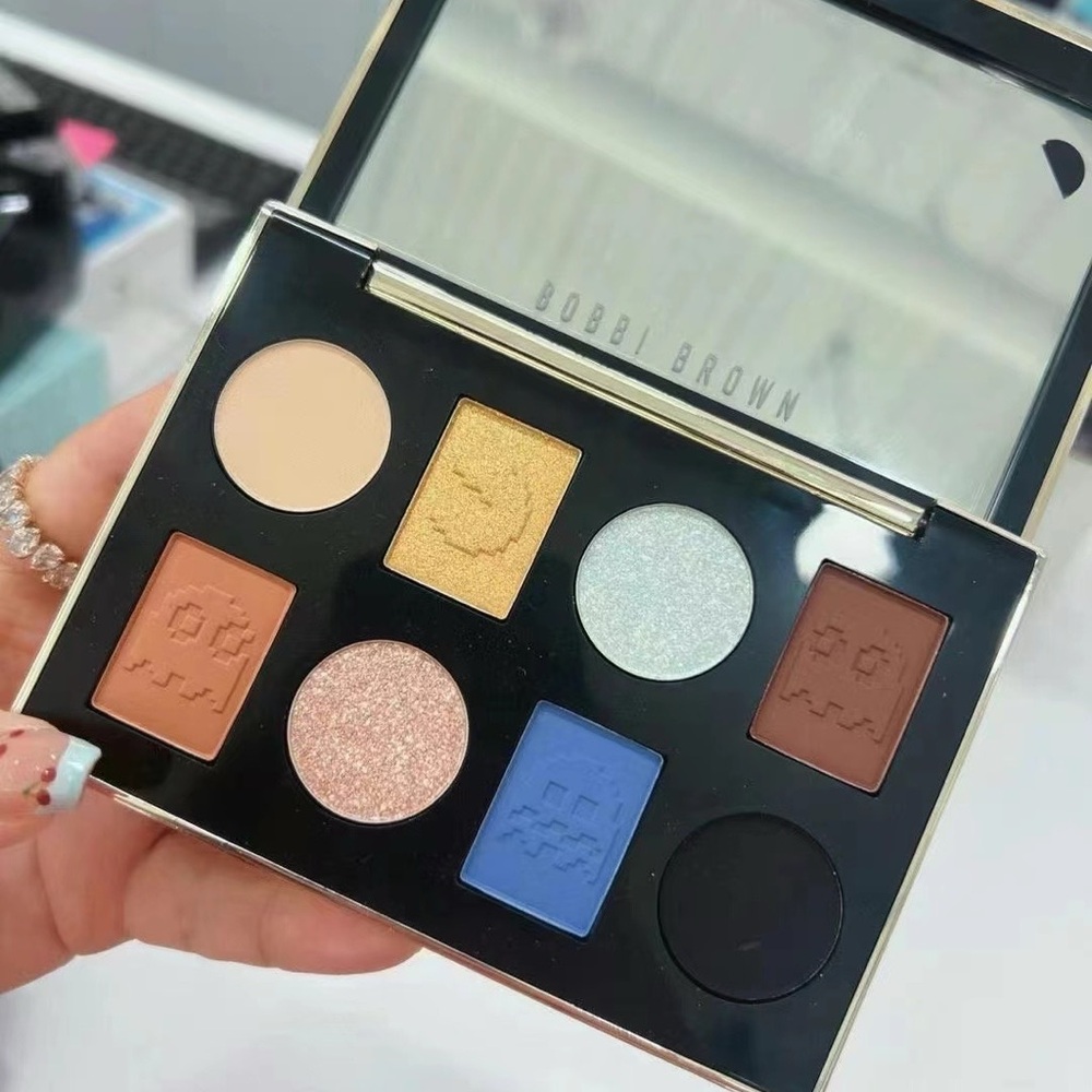 Bobbi Brown PAC-MAN™ Power Play Eye Palette